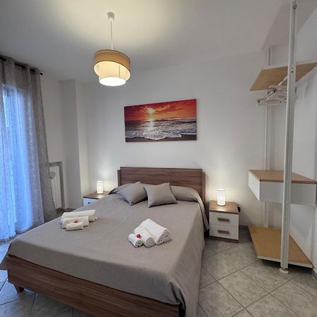 Apartamento La Dimora Del Principe Bari Exterior foto
