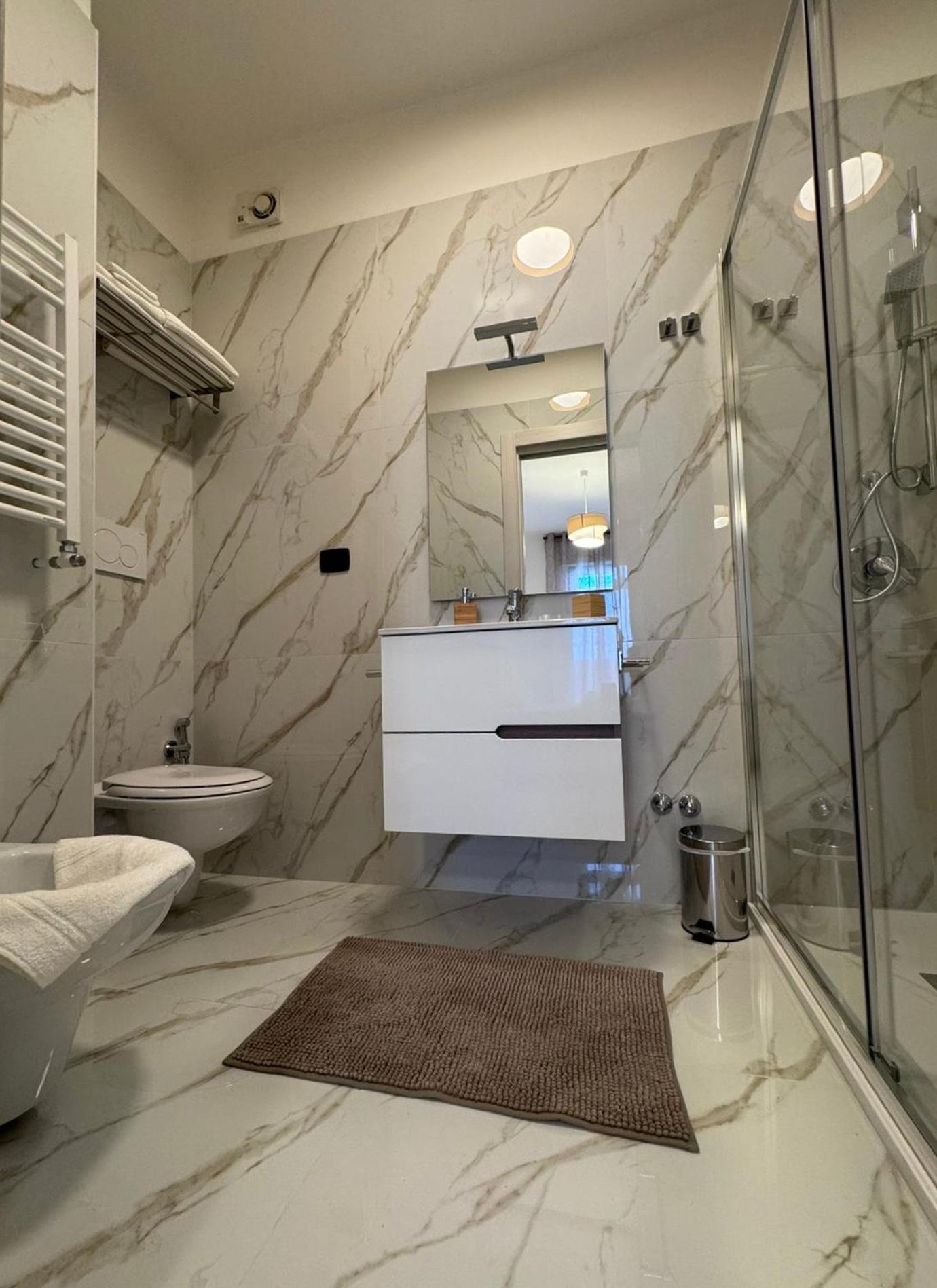 Apartamento La Dimora Del Principe Bari Exterior foto